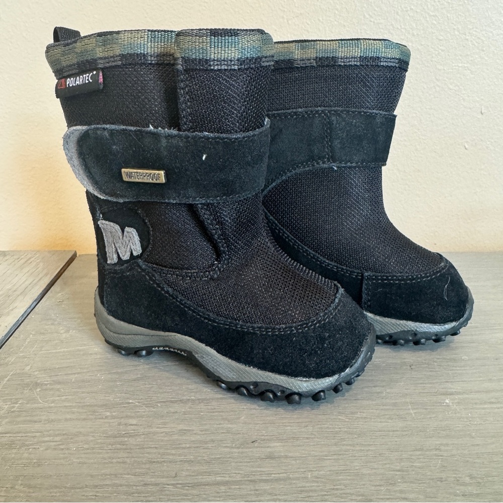 Merrill Black Snow Boot. Excellent Condition. Size 4 Toddler Waterproof Polartec